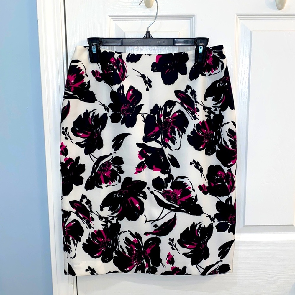 Women’s Evan-Picone “Black Label” Skirt